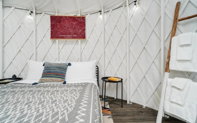 Lucky Arrow Retreat - Dripping Springs