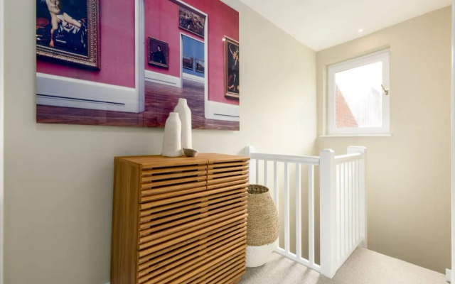 The Victorian House - Enticing 3bdr House With Garden