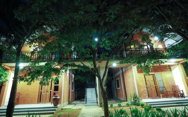 village avenue resort