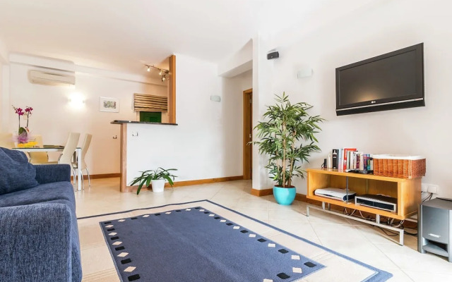 Wonderful Apartment in Lagos with Hot Tub