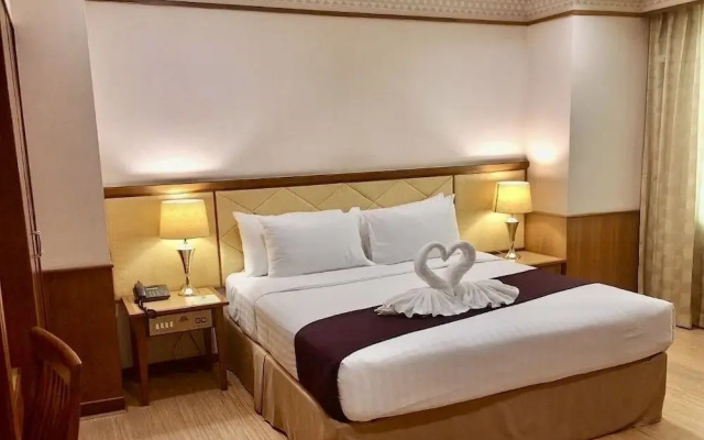 Diamond Plaza Hotel