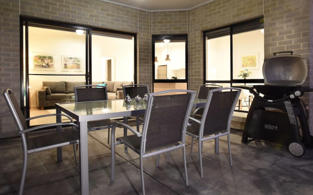 Renmark River Villas and Boats & Bedzzz