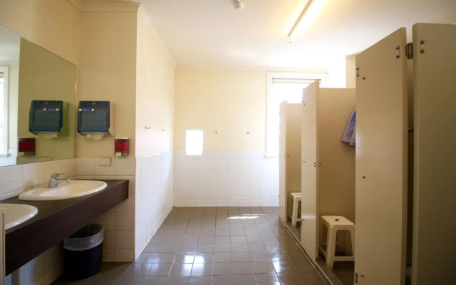 The Guesthouse - Hostel