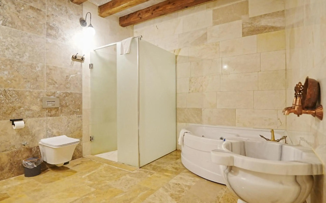 Kayra Cave Suites