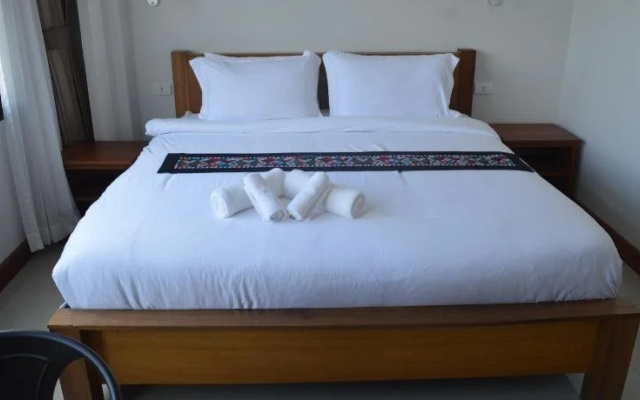 Khamphone Hotel