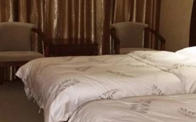 Tenglong Business Hotel
