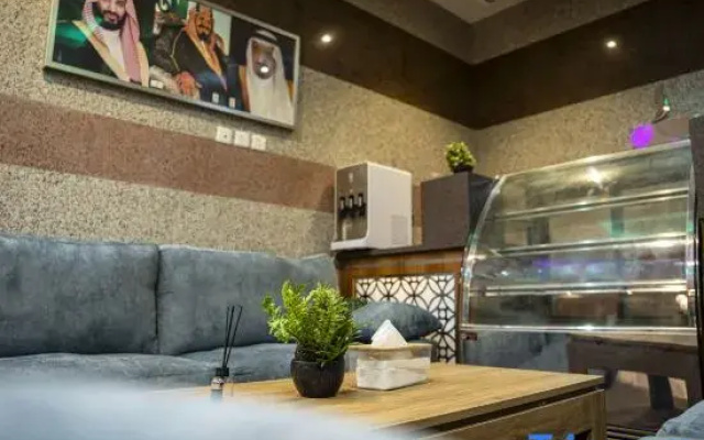 MG Crown Hotel 4