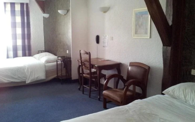 Hotel du Pot dEtain