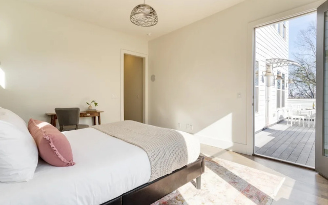 Springsteen by Avantstay Stylish Townhouse in Nashville!