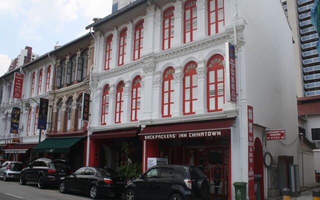 Отель Backpackers' Inn Chinatown Сингапур вид на фасад