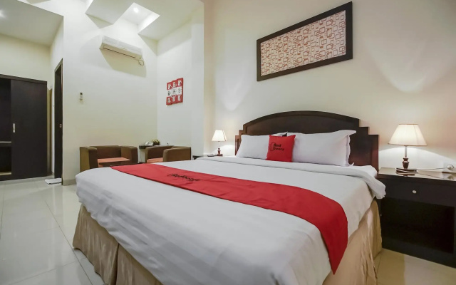 RedDoorz Plus @ AP Pettarani 2