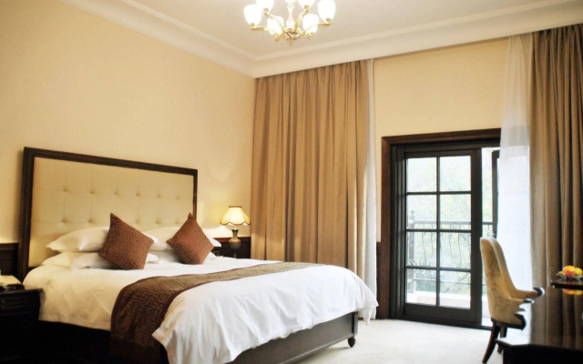 Haining Baihetiandi Resort