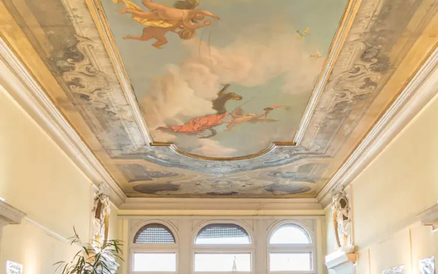 Best Rialto Palace