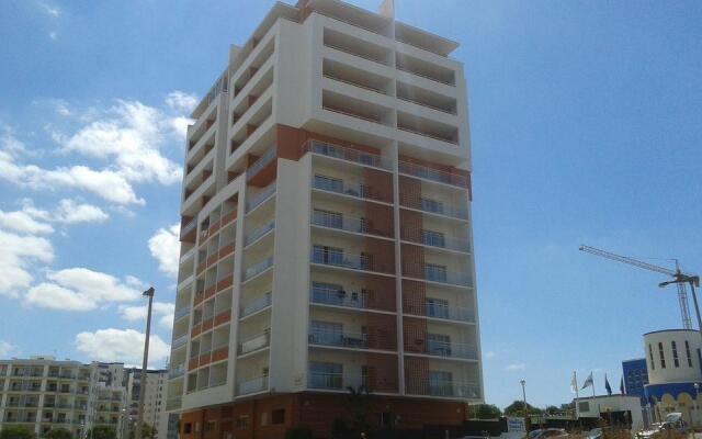 Отель Studio 17 Atlantichotels Португалия, Портимао - 4 отзыва об отеле, цены и фото номеров - забронировать отель Studio 17 Atlantichotels онлайн вид на фасад