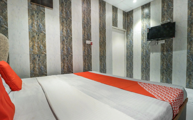 OYO 66505 Hotel Cafe 21