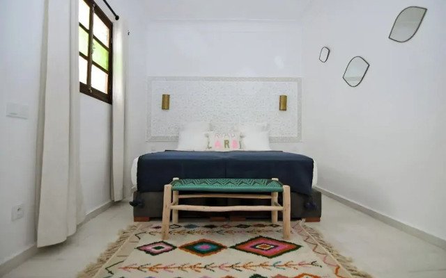 Riad larbi khalis