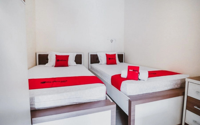 RedDoorz Plus near Semanggi