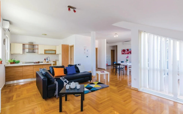 Amazing Home in Dubrovnik With Wifi and 3 Bedrooms