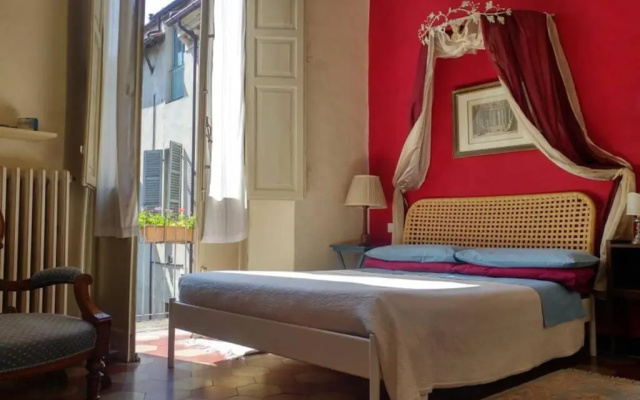 Cozy apartment in Palazzo Malaspina