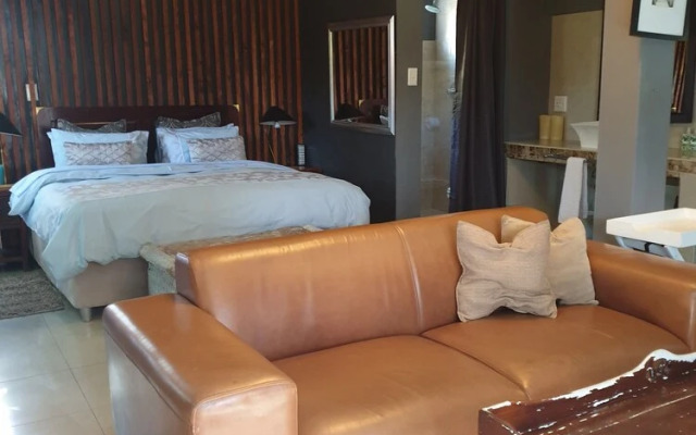 Zwinoni Lodge
