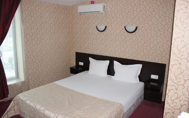 Отель Swiss Hotel Болгария, Шумен - отзывы, цены и фото номеров - забронировать отель Swiss Hotel онлайн комната для гостей