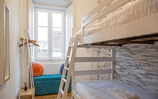 Colourful and Tasteful 2bedroom Apartment in Graça