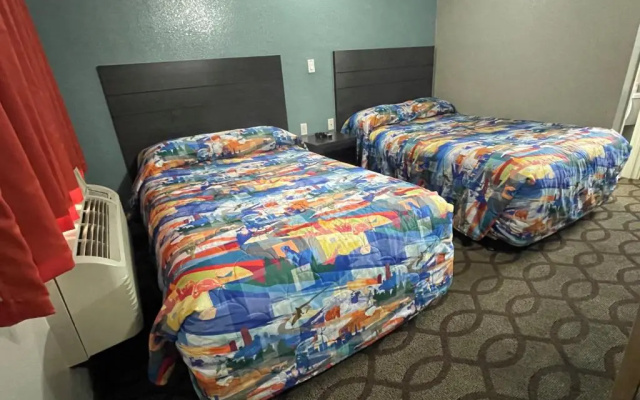Super 7 Inn Memphis - Graceland