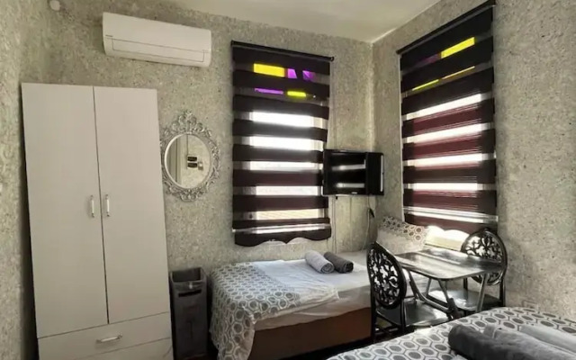 Taksim Cinar Suit
