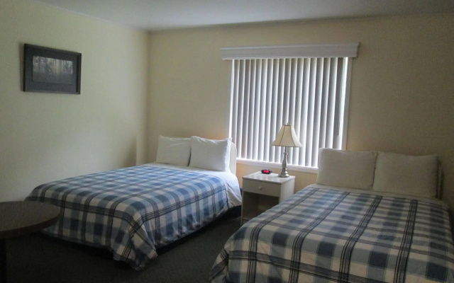 Edgewater Motel & Campground
