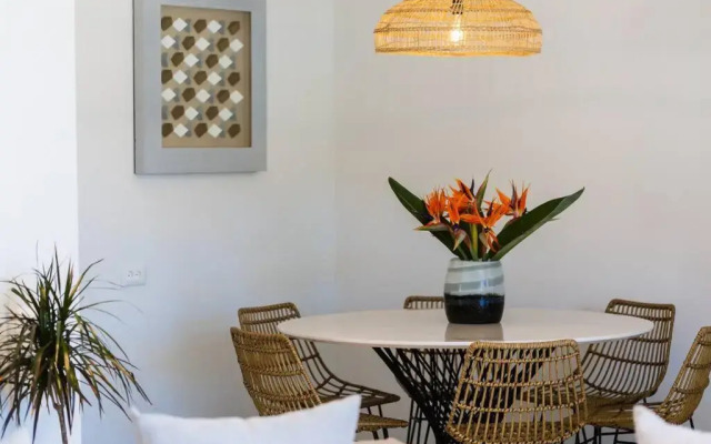 Villa Daphne-Naiades/ 2 bedrooms,luxury,beachfront
