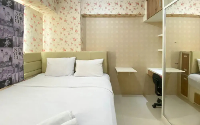 Restful And Modern 2Br Bassura City Apartment
