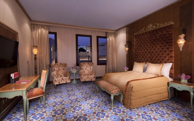 Al Mirqab Boutique Hotel