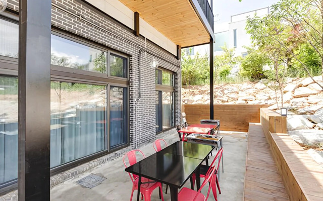 Paju Mori Café Pension