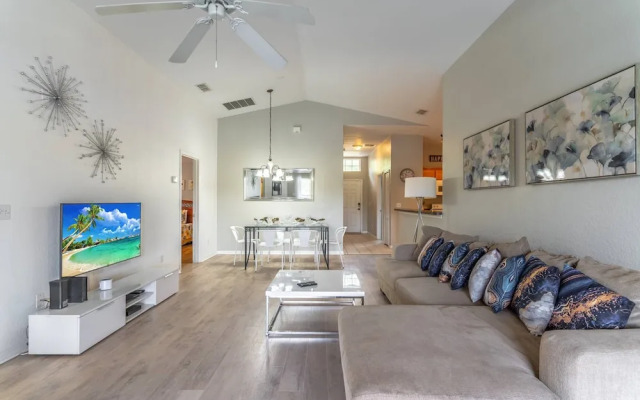 17637 Silver Creek