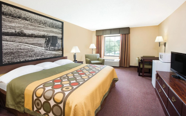 Super 8 By Wyndham Lamar