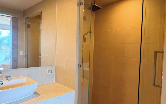 2BR Apartment Pool Gym 1km to Karon Beach