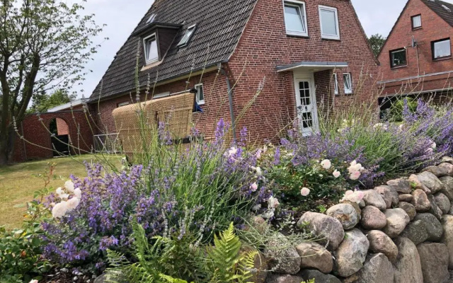 Heideweg, 3 Zimmer Obergeschoss Appartement mit Garten-Sitzplatz