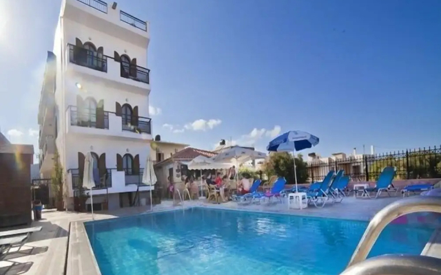 Arkadi Apartments
