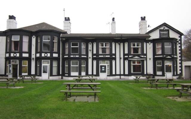 The Mersey Hotel вид на фасад