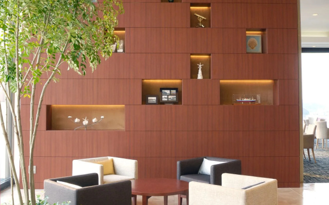 Toba Hotel International