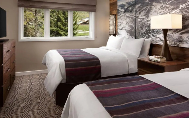 West Vail 2 Bedroom Condo at Streamside
