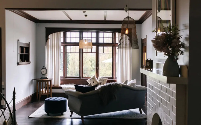 Wallingford Homestead