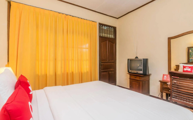 ZEN Rooms Sanur Danau Toba