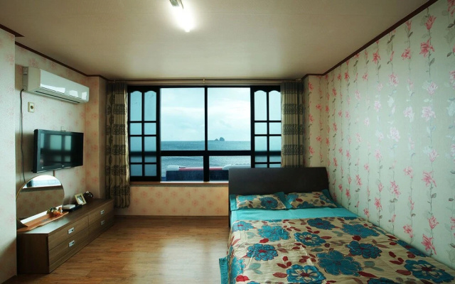 Family Pension Jeju