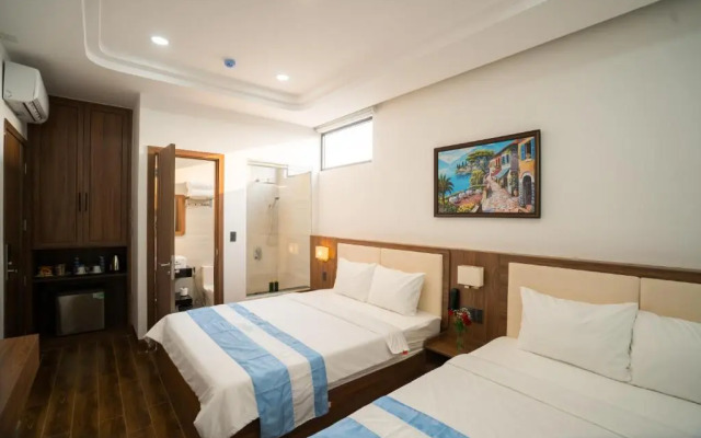 Santini Hotel