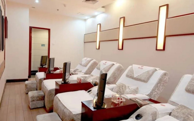 Huatian Hotel