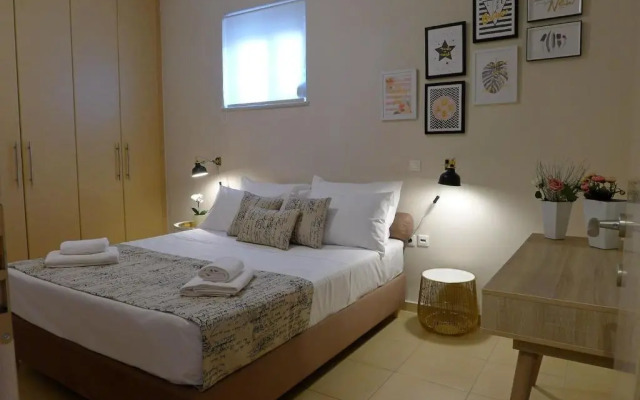 Maria & Manos Guest House, Agios Onoufrios beach