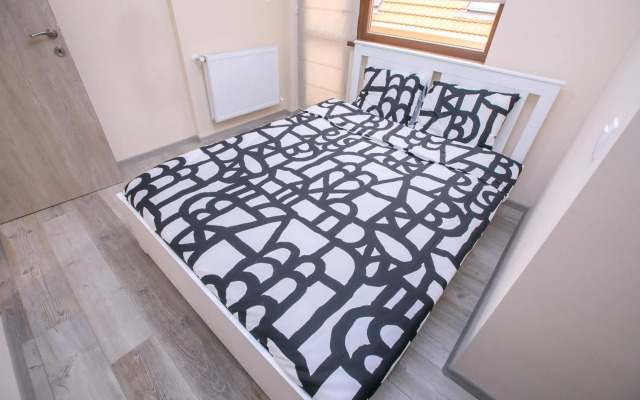 Babylon Park Apartment