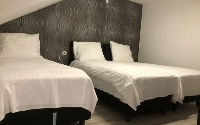 Mimosa Hotel