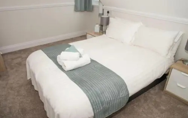 Longstone House Hotel